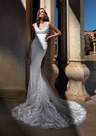 ARIAL Pronovias