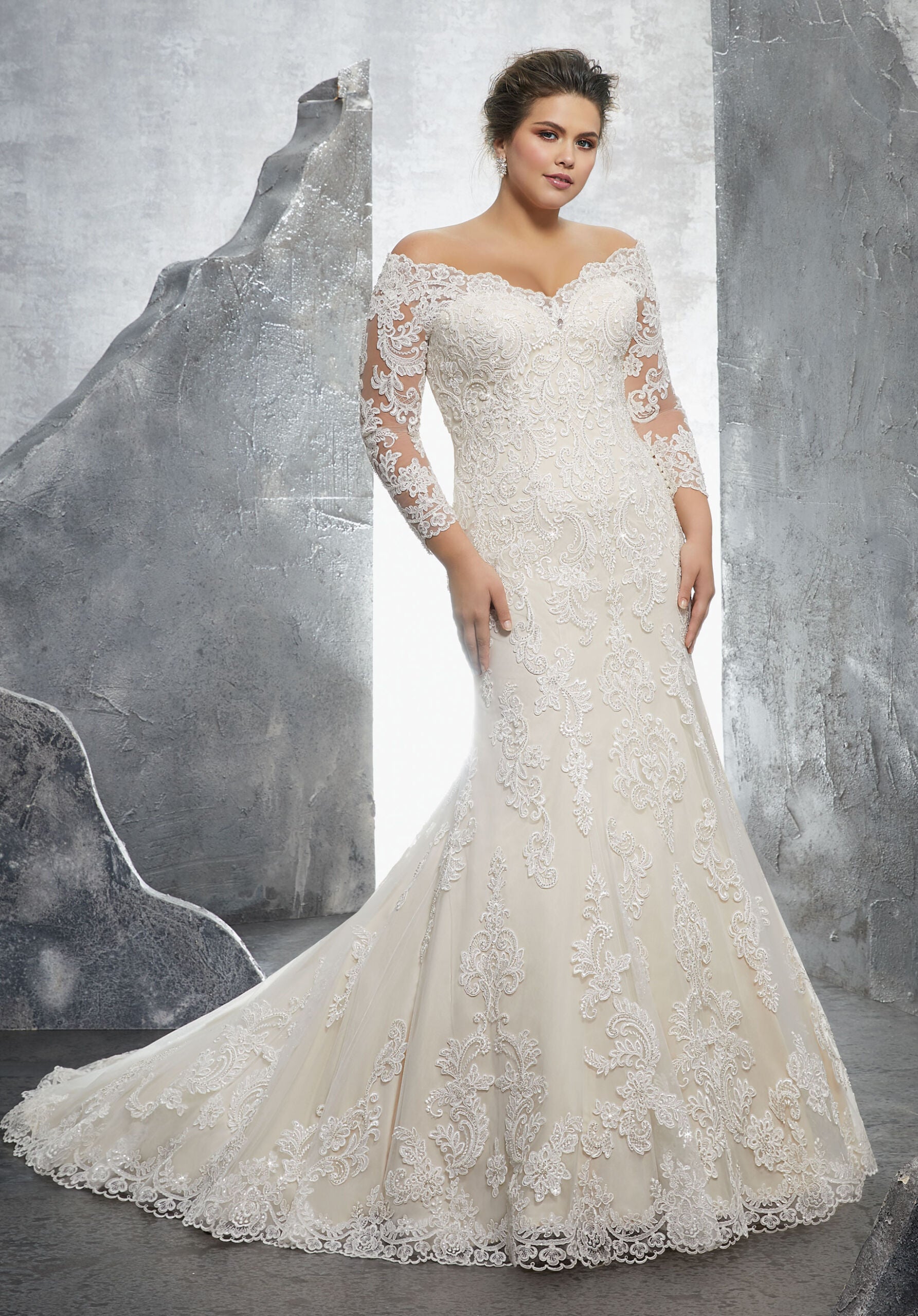 Plus size chiffon wedding dress with straps or sleeves and crystal