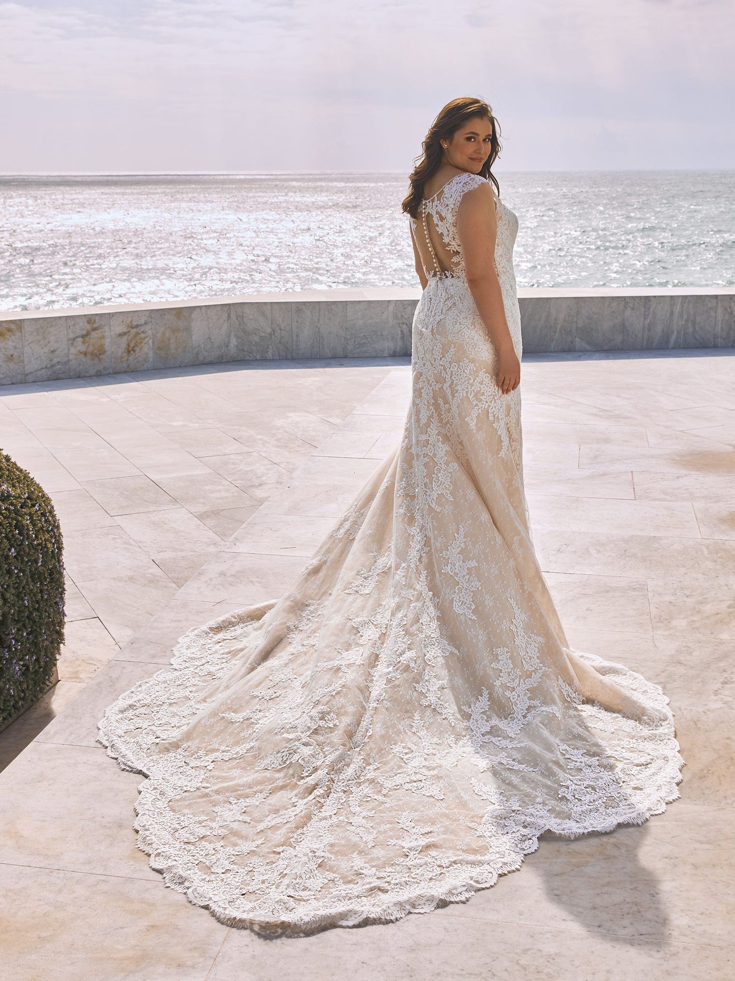 Lyra Pronovias
