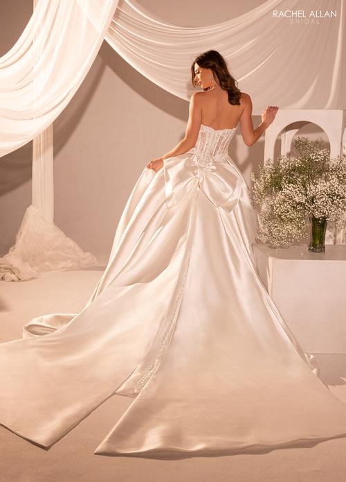 RB2215 Novias Bridal