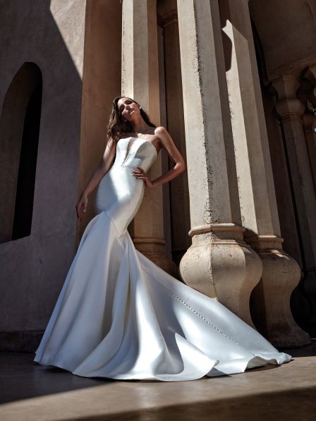 TASMAN Pronovias