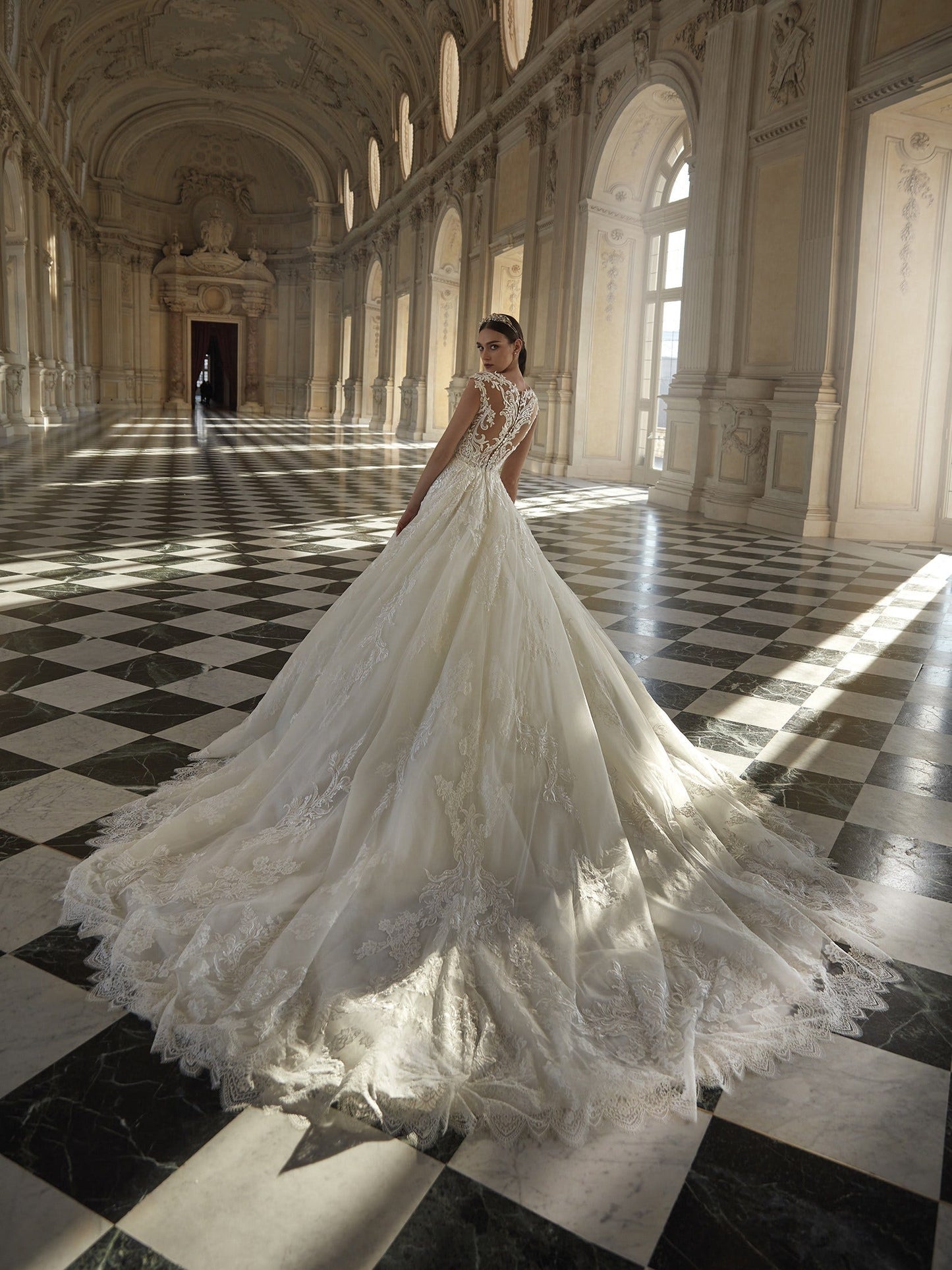 Trinity Pronovias Privee